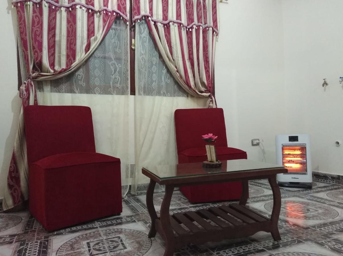 Bajo La Vina Apartment